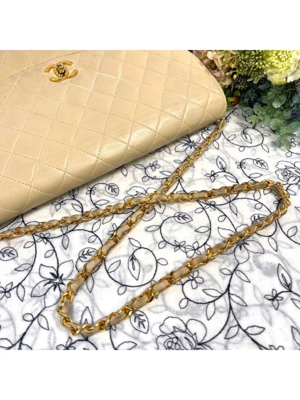 Chanel Vintage Quilted Chain Shoulder Bag